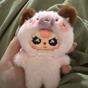 Baby Three Petit Cat Wardrobe